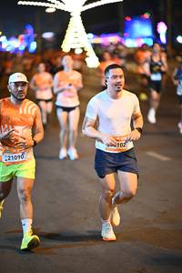 BIB: 21090, 102
                            <button type="button" onclick="openModal(23200750)" class="btn btn-primary btn-sm float-right btn-popup" data-toggle="modal" data-target=".modal-high-quality">
                        <i class="fas fa-shopping-cart"></i> Add to Cart
                    </button>
                                            <button type="button" onclick="isThisMe(23200750, true)" class="btn btn-success btn-sm float-right btn-popup btn-isme hidden" data-toggle="tooltip" data-placement="bottom" title="นี่คือรูปของคุณใช่ไหม คลิกที่นี่เพื่อเอาเข้าอัลบั้ม">
                        <i class="fas fa-plus"></i> Add to album
                    </button>
                    <button type="button" onclick="isThisMe(23200750, false)" class="btn btn-warning btn-sm float-right btn-popup btn-isnotme hidden">
                        <i class="fas fa-ban"></i> Remove from album
                    </button>